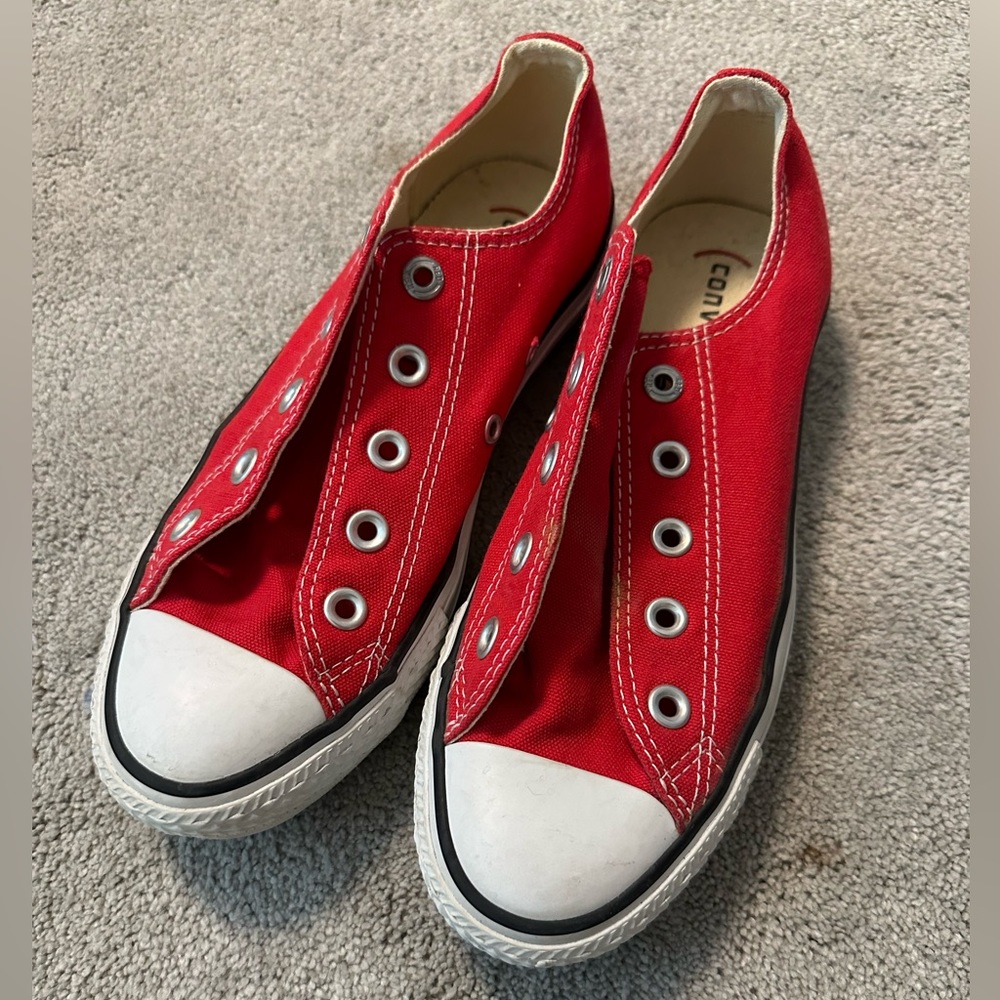EUC Red Chuck Taylor Low Tops Size 6
